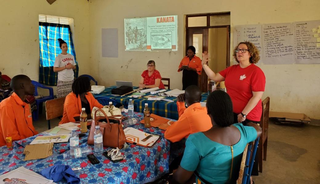 Alberta teacher Carole Jean-Baptiste shares some information about Canada during her tour in Uganda through Project Overseas.