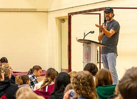 Author delivers keynote address at the Young Author's Conference