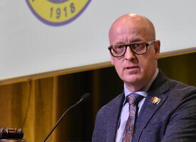 Jason Schilling speaks at the 2024 ARA