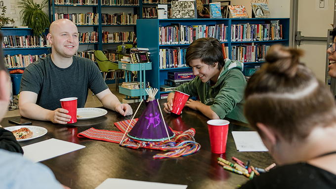 Alberta Mentoring Partnership-boys at table2400x1150